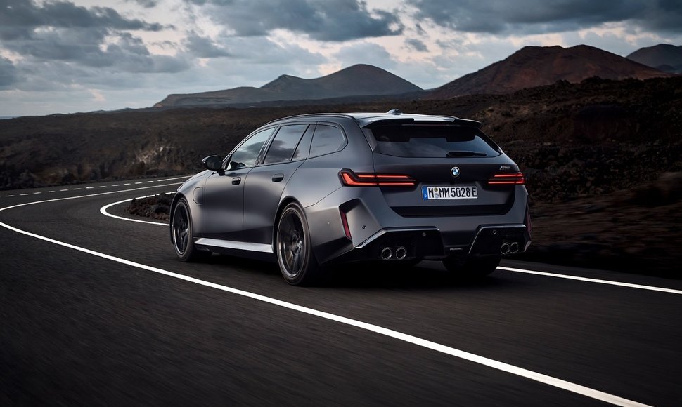 Hibridinis BMW M5 Touring