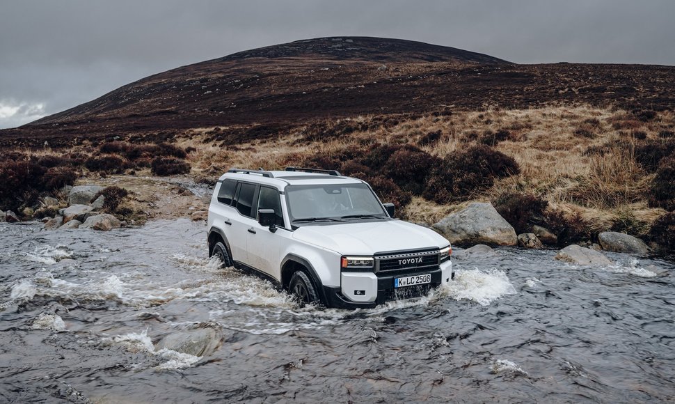 Toyota Land Cruiser (2024 m.)