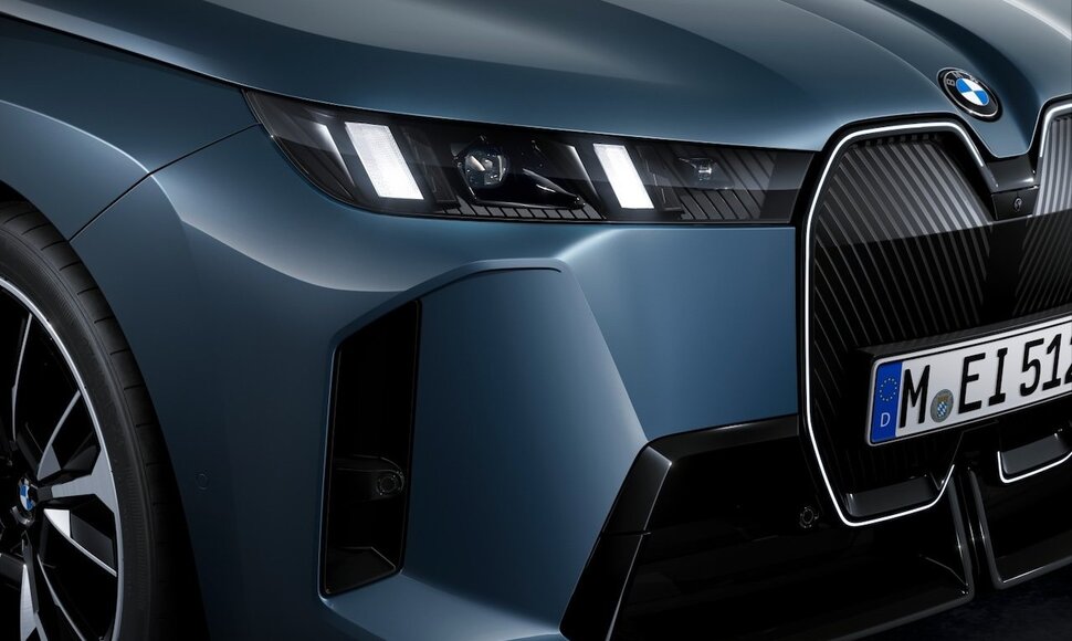 BMW iX (2025)