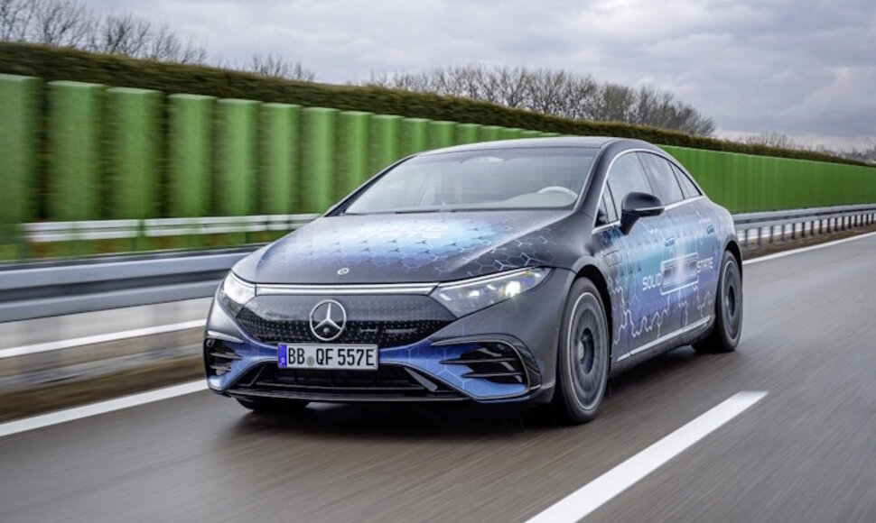 &bdquo;Mercedes-Benz&ldquo; su kietojo būvio baterijomis 2