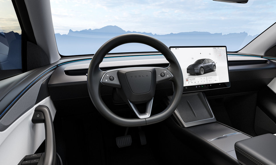 Tesla Model Y (2025)