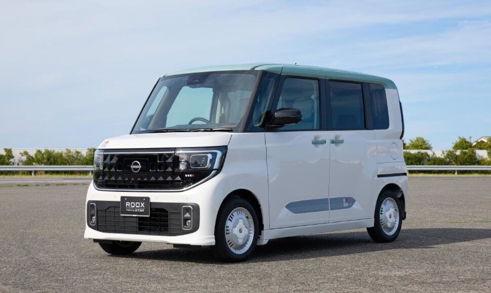 Nissan Roox (2025)