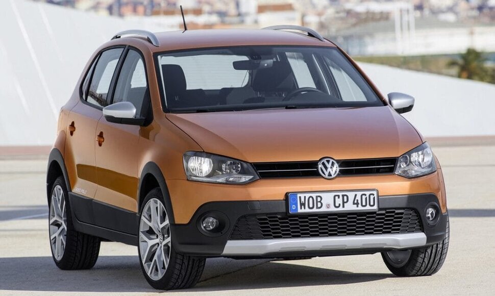 Beveik visureigis Volkswagen CrossPolo (gamintojo nuotrauka)