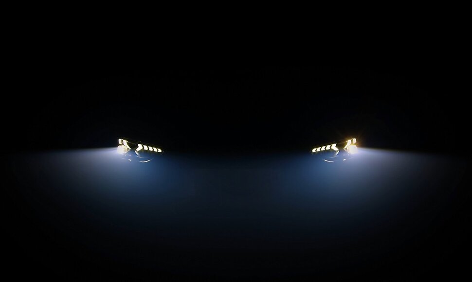 LED technologijos žibintai (Shutterstock nuotr.)
