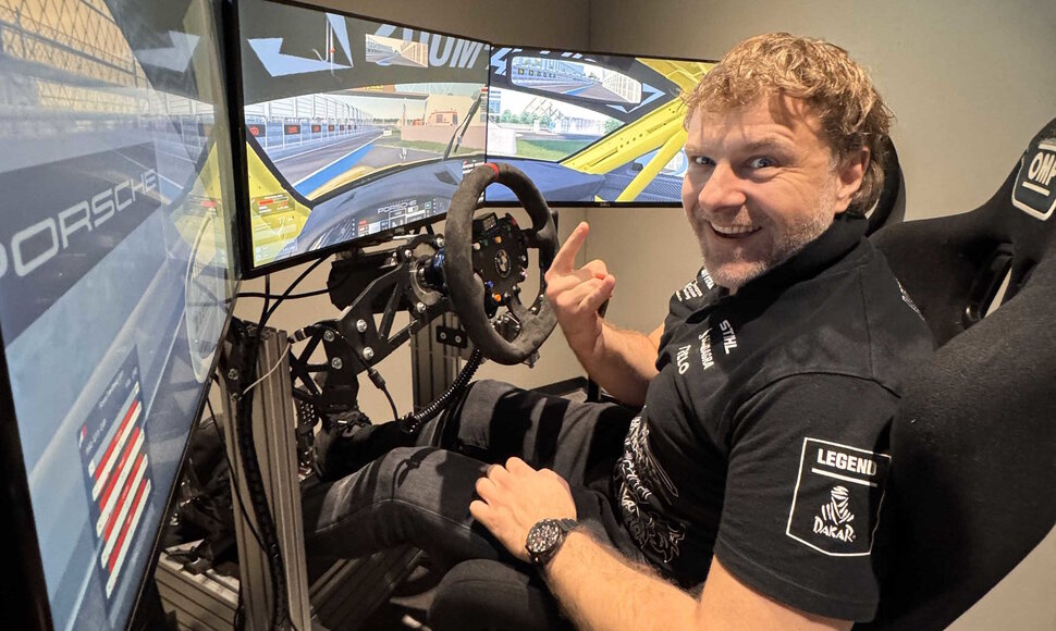 Benediktas Vanagas išbandė virtualią Lithuanian motorsport park trasą