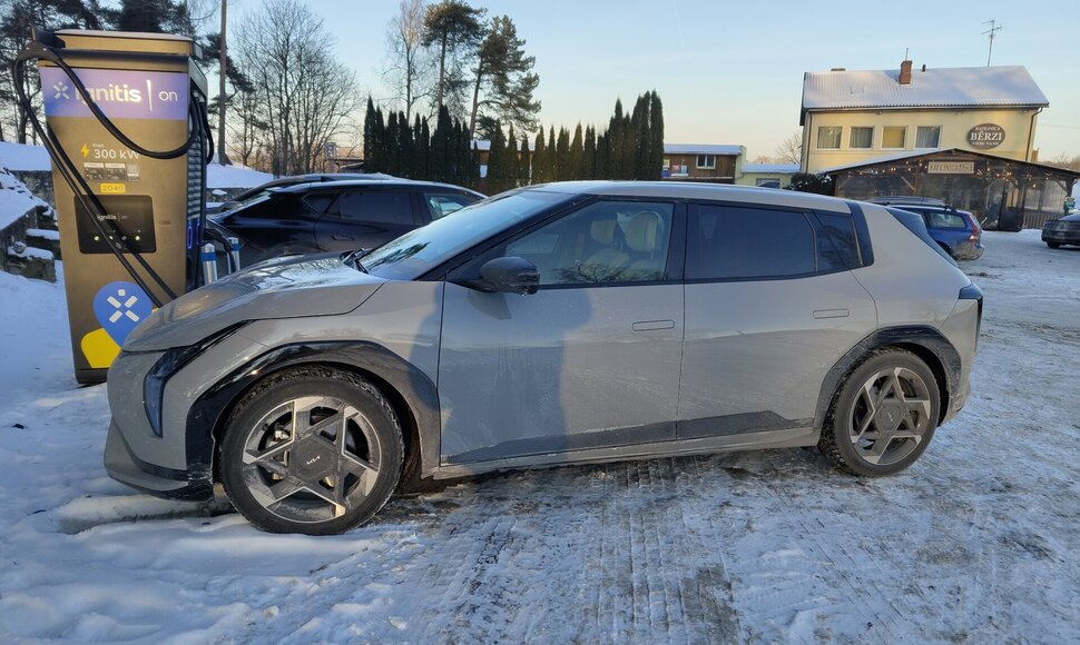 Dariaus Grinbergo kelionė KIA EV4