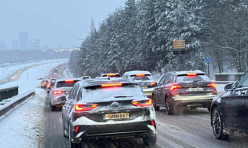 Apsnigtos Viliniaus gatvės