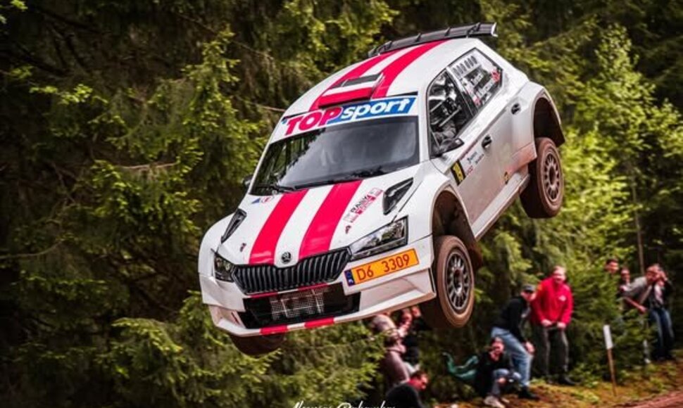 Lenkijos ekipažo avarija Rally Auk&scaron;taitija