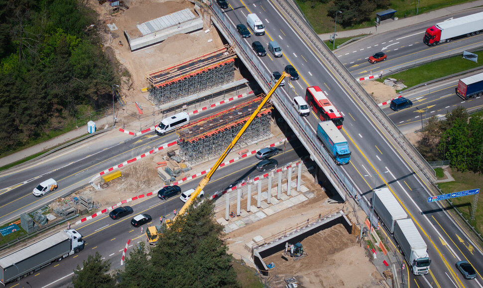 Kelio darbai prie Gariūnų viaduko