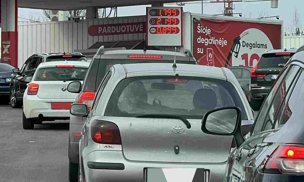 Degalų kainų nuolaidos Viados degalinėje kovo mėnesį