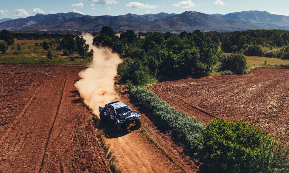 Baja Greece, Benediktas Vanagas ir Aisvydas Paliukėnas