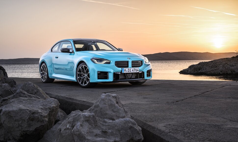 BMW M2 su „M xDrive“ sistema