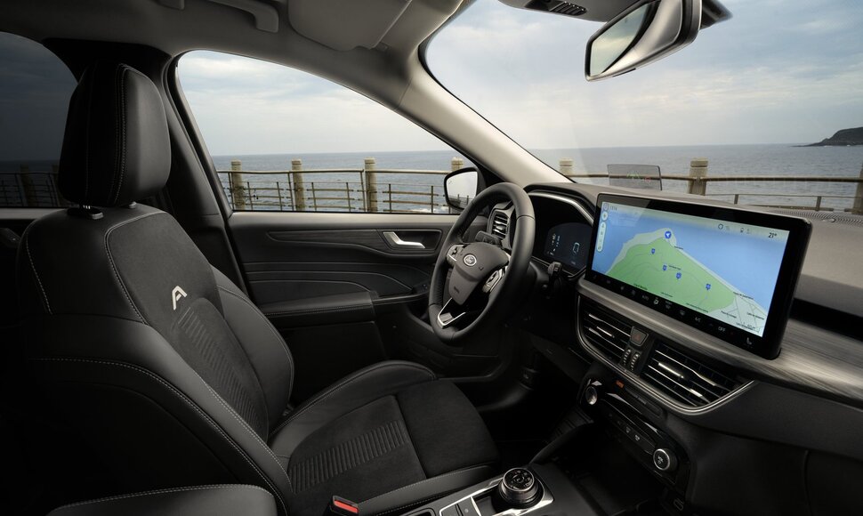 &bdquo;Ford Kuga&ldquo; hibridas