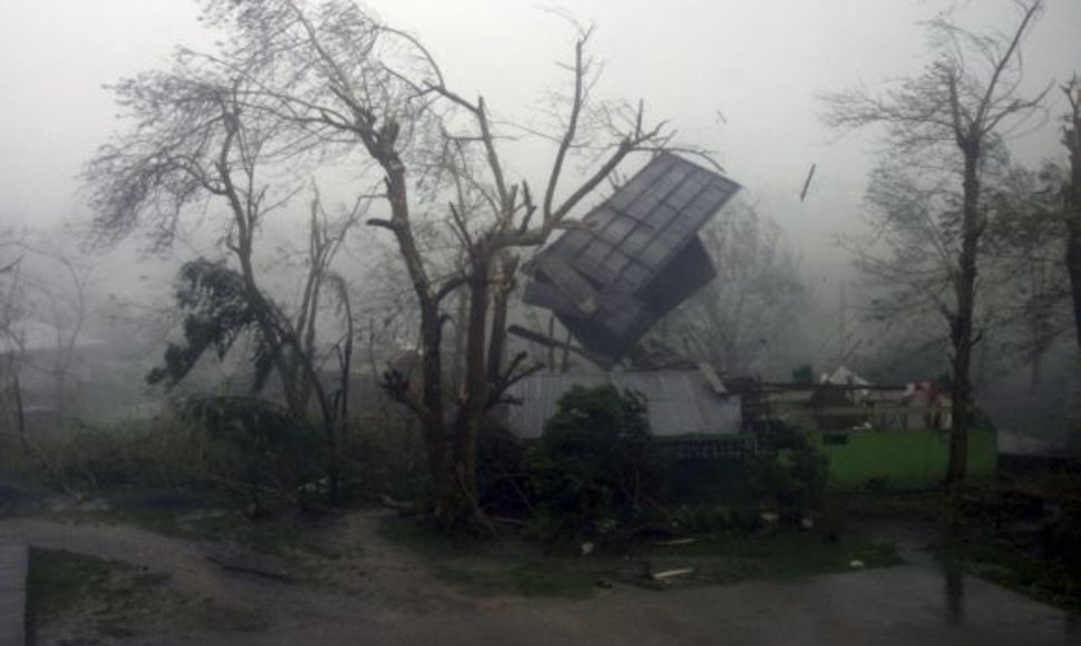 Filipinus užgriuvo taifūnas „Megi“.