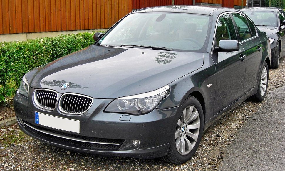 BMW 530 (E60)