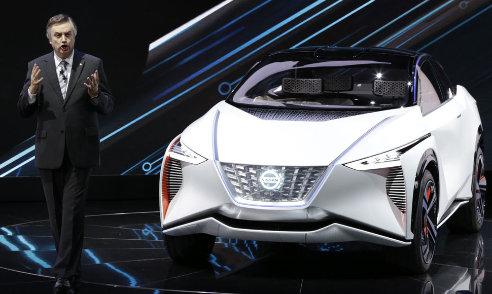 „Nissan“ pristatė elektrinio visureigio „IMx“ viziją