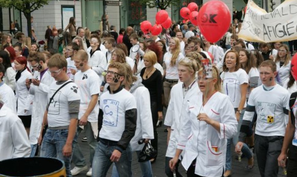 Studentų eitynės Gedimino prospektu Vilniuje