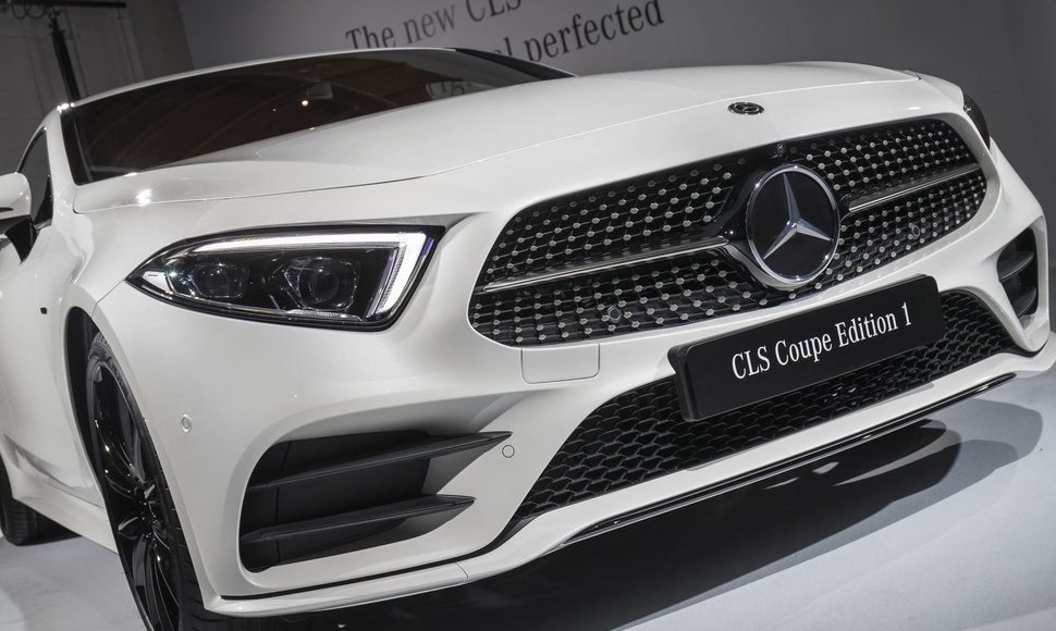  Pirmieji debiutuos trys „Mercedes Benz CLS“ modeliai