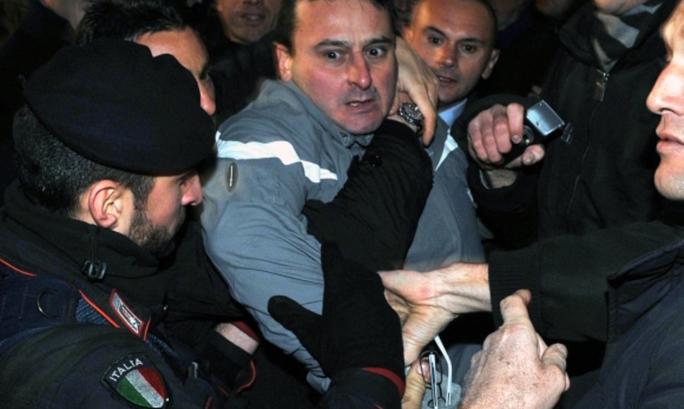 Massimo Tartaglia buvo sulaikytas nusikaltimo vietoje.
