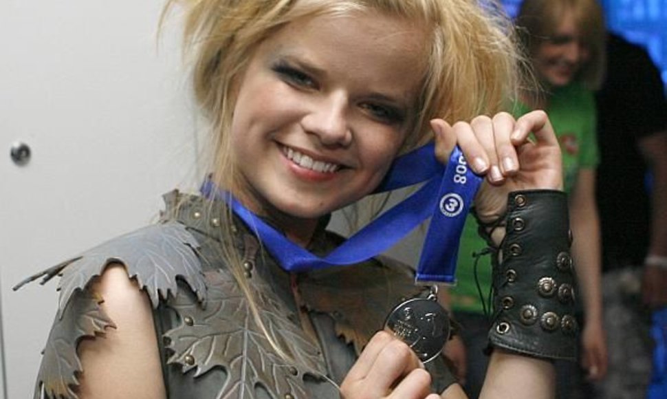 Lina Jurevičiūtė pernai atstovavo Lietuvai „Vaikų Eurovizijoje“. Šiemet ji visai Europai paskelbs, kaip balsavo Lietuvos žiūrovai.