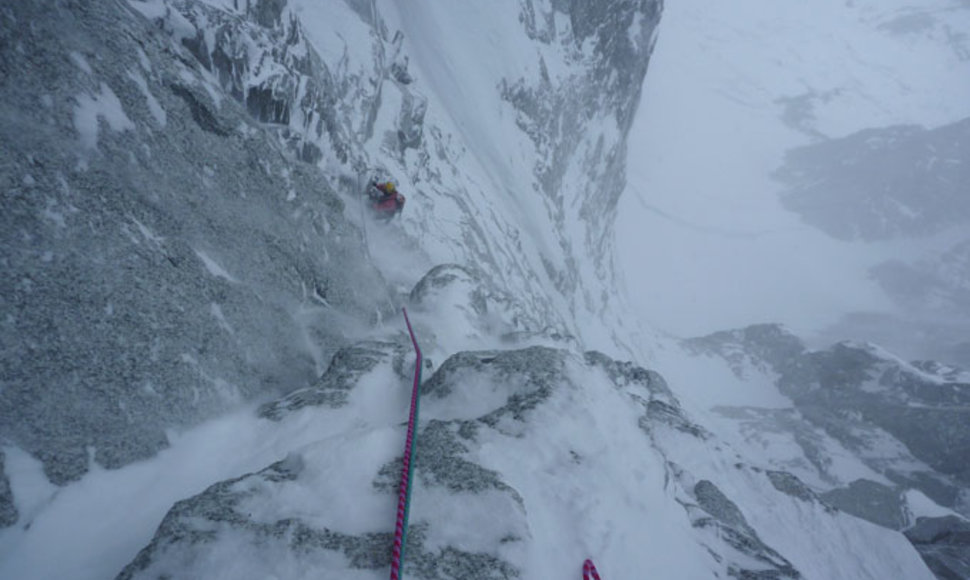 Kopimas Alpėse vertikaliomis sienomis 