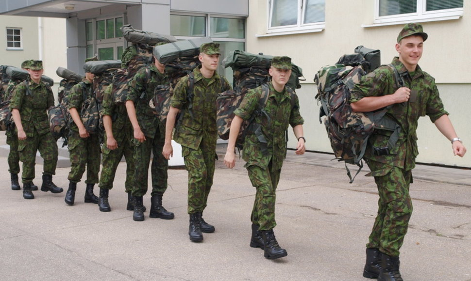 Karo akademijoje mokslo metus pradėjo 60 jaunuolių