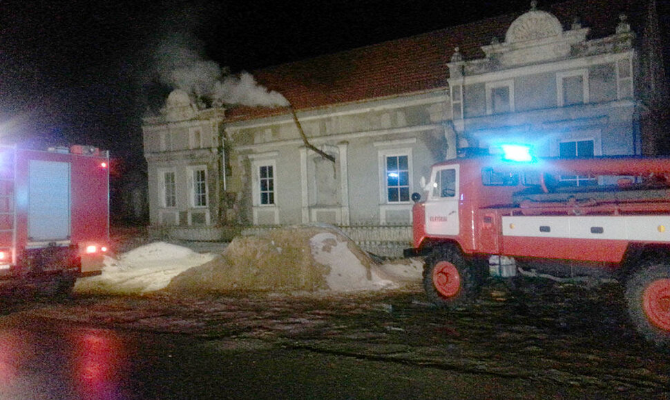 Įvykio vietoje prie bažnyčios Vilkyškių miestelyje