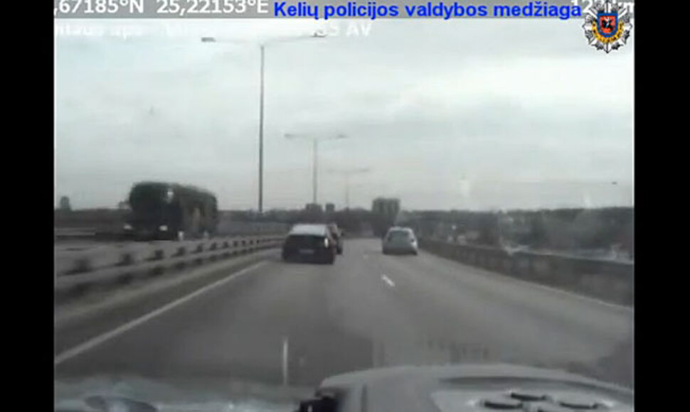 Policija filmuoja Vilniaus gatves