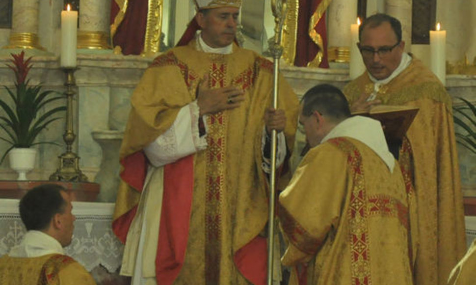 Vyskupo Eugenijaus Bartulio aukojamos šv. mišios