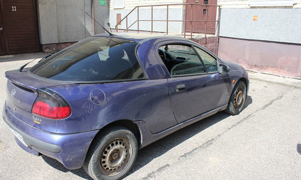 Automobilis „Opel Tigra“