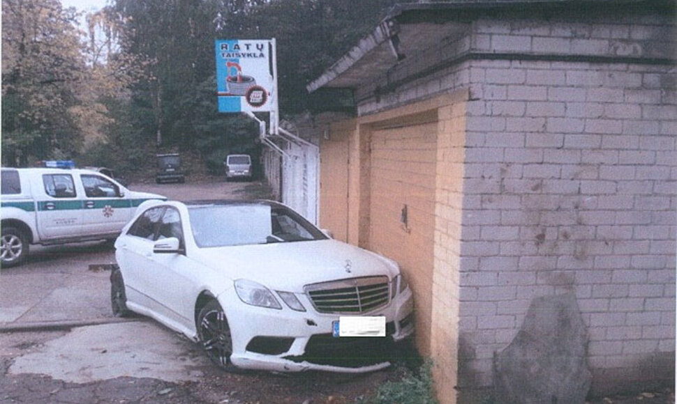 Įvykio vietoje Kaune, P.Kalpoko g.