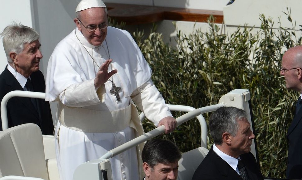 Popiežius Pranciškus Verbų sekmadienio mišiose bei procesijoje