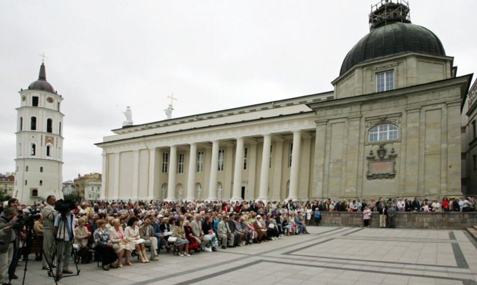Valdovų rūmai.