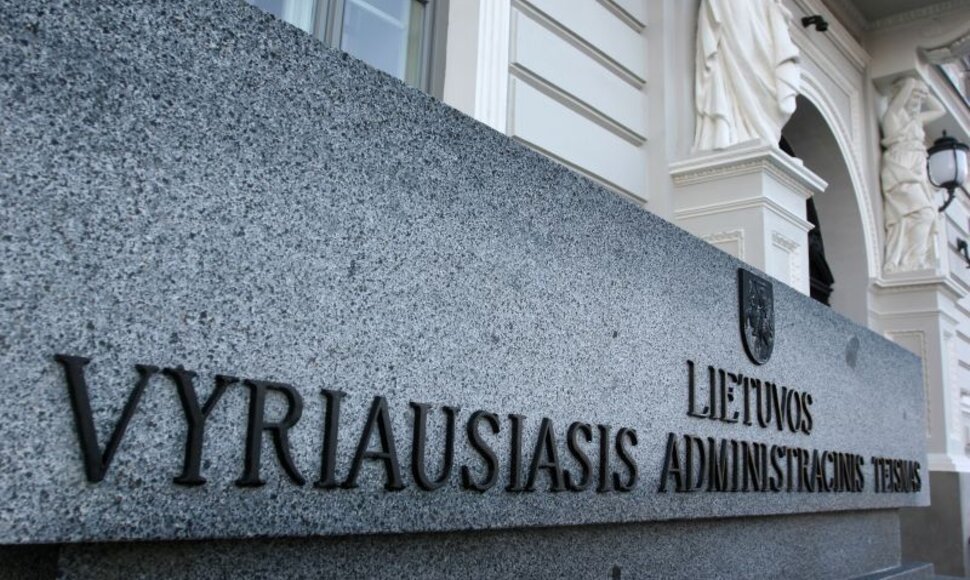 Teismas grąžino į darbą ministro įsakymu atleistą antstolį.
