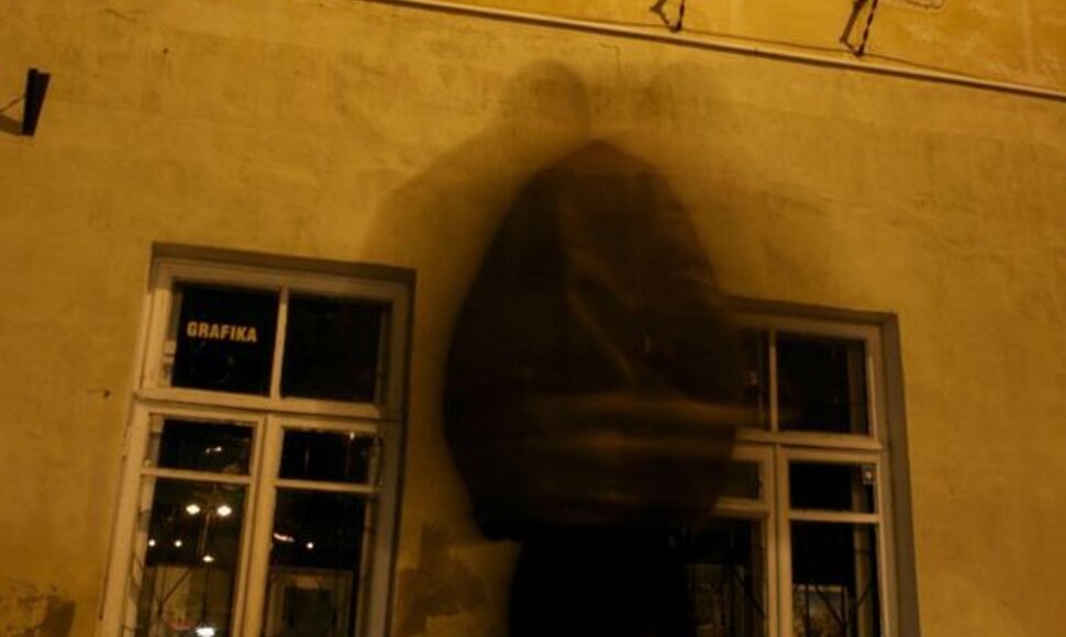Dvasios veržiasi į žmonių pasaulį.
