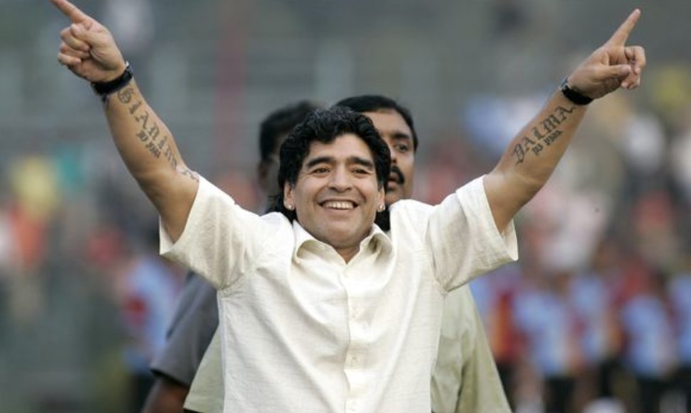 D.Maradona mėgsta dalyti patarimus