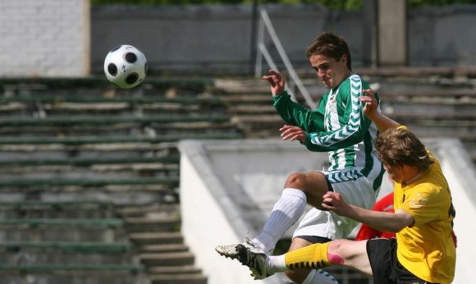 Bankrutuojantis Vilniaus „Žalgiris“ traukiasi iš aukščiausios šalies futbolo lygos.
