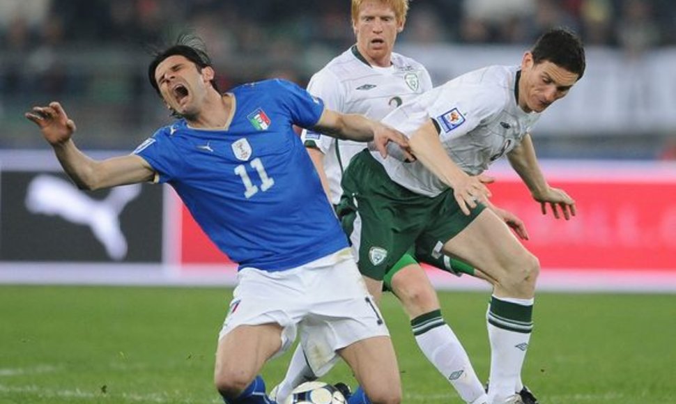 Pasaulio čempionai italai išvykoje dvikovą su Airija baigė lygiosiomis 1:1.