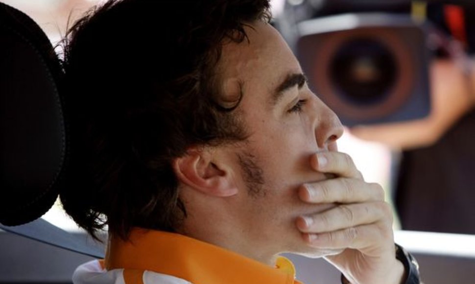F.Alonso ginčai tarp FIA ir komandų atima visą malonumą