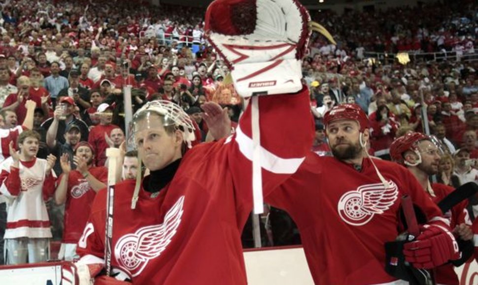 „Red Wings“ ledo ritulininkai gali apginti čempionų vardą