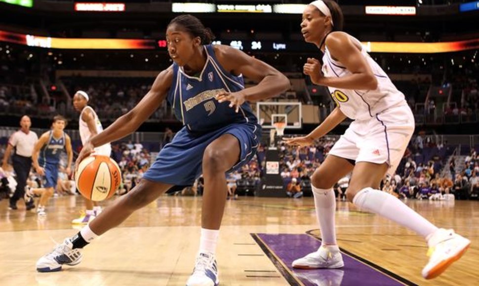 Q.Hollingsworth - jauniausia WNBA žaidėja.