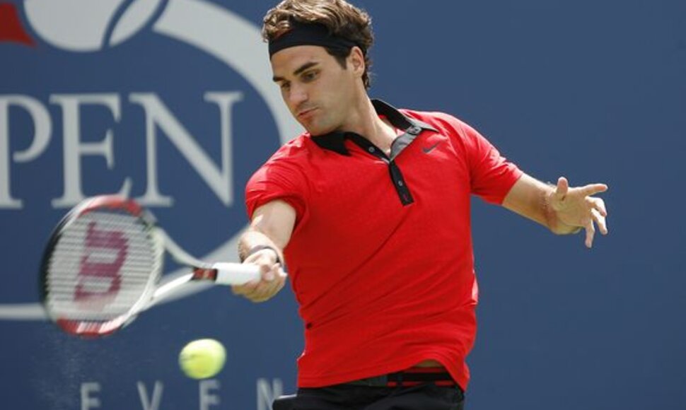 R.Federeris &bdquo;US Open&ldquo;  istorijoje i&scaron;kovojo jau 35-ą pergalę i&scaron; eilės.