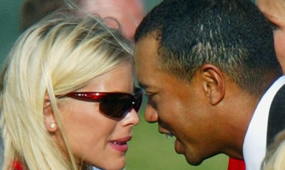 Žiniasklaida teigia, kad avarija - T.Woodso kivirčo su žmona padarinys