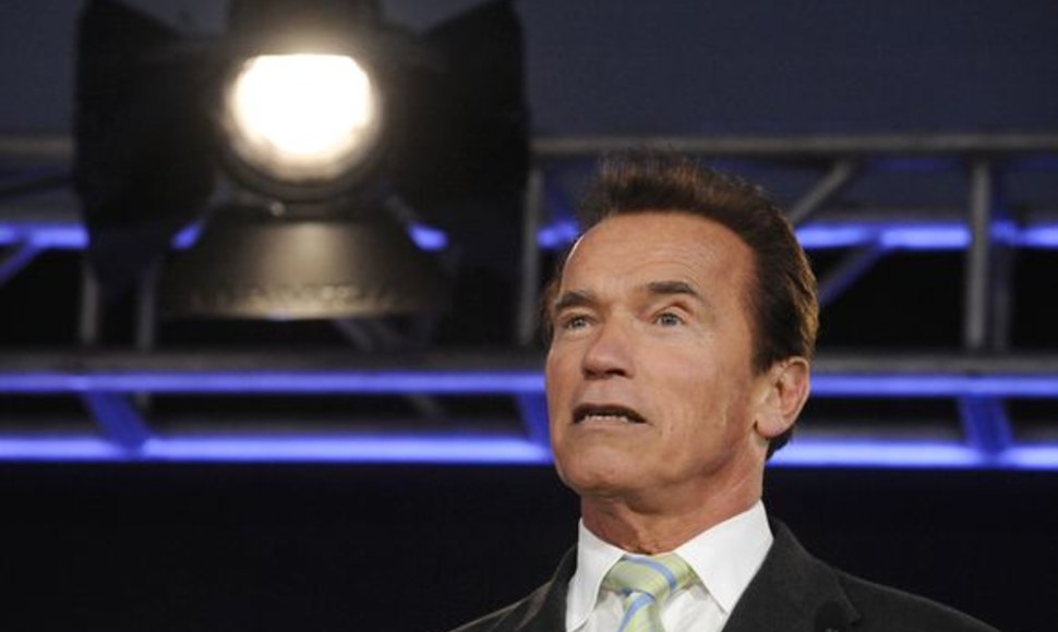 A.Schwarzeneggeris turėtų nešti olimpinį deglą Vankuveryje