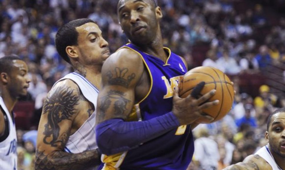 K.Bryantas pelnė 34 taškus, tačiau tai nuo pralaimėjimo „Lakers“ neišgelbėjo