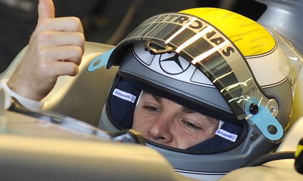 N.Rosbergas Melburne tikisi gerų lenktynių