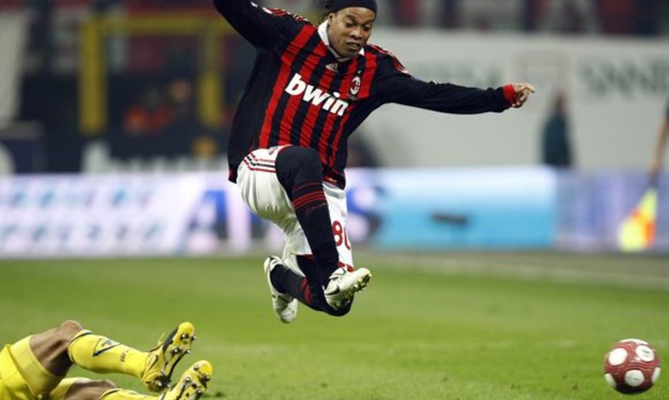 Ronaldinho pastaruoju metu atgauna buvusią gerą sportinę formą