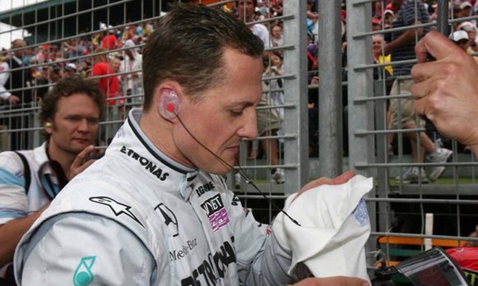 M.Schumacheriui komandos vadovai priekaištų neturi