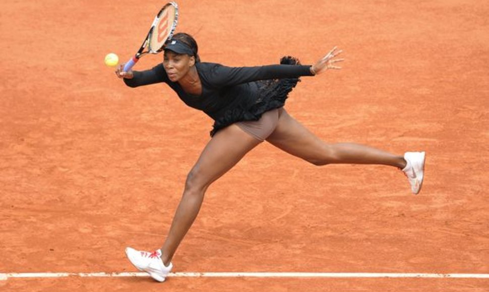 Viena iš favoritčių Venus Williams pasitraukė iš turnyro aštuntfinalyje