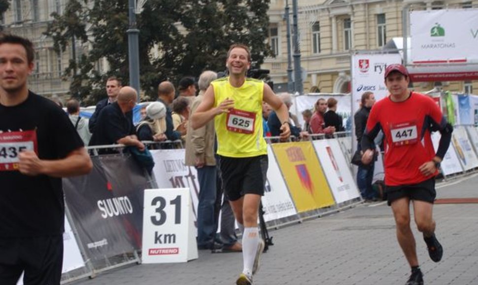 M.Varnas bėga 2009 m. Vilniaus maratone